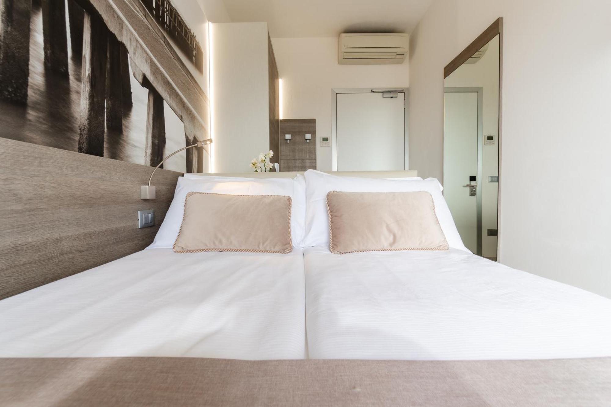 Hotel Lux Каорле Экстерьер фото