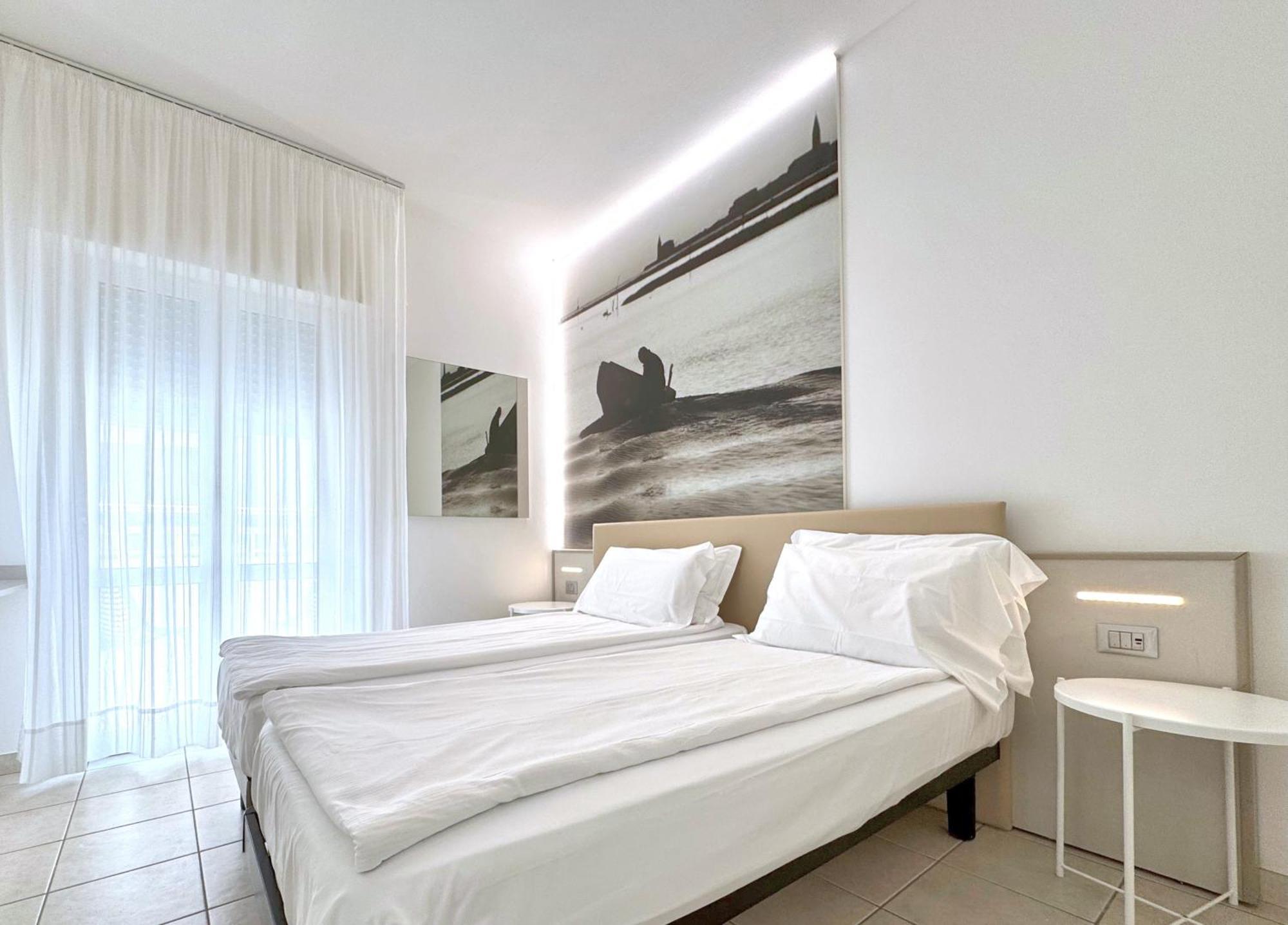 Hotel Lux Каорле Экстерьер фото