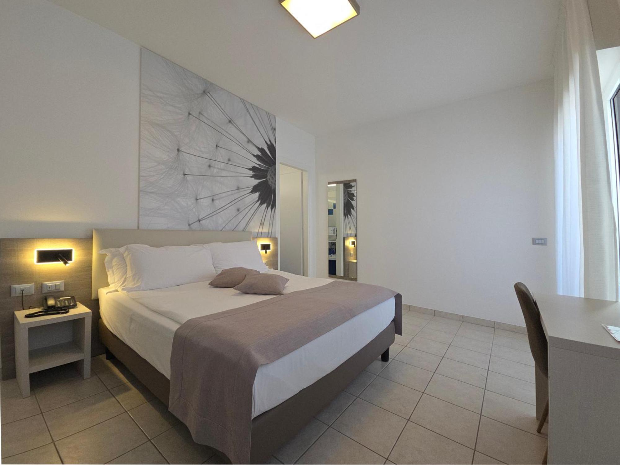 Hotel Lux Каорле Экстерьер фото