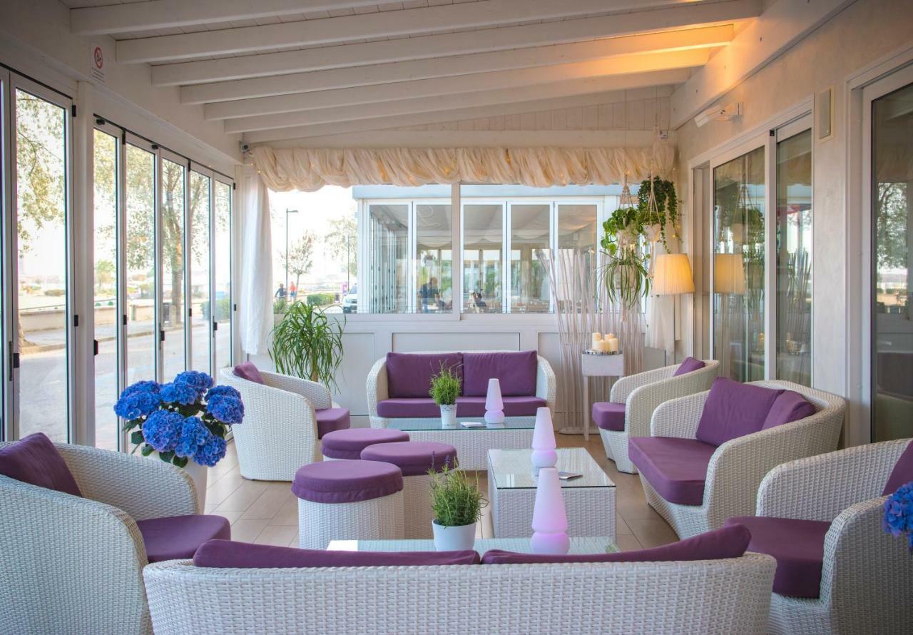 Hotel Lux Каорле Экстерьер фото